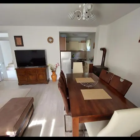 Kuca-villa Celebici * Konjic